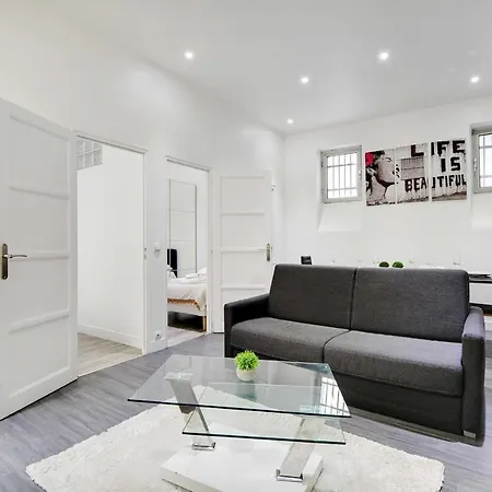 Trois Pieces Au Coeur Du Marais