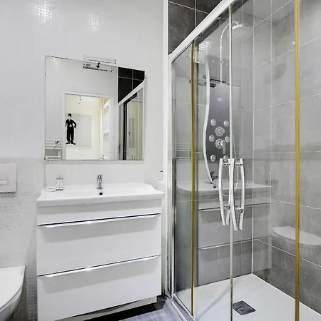 Trois Pieces Au Coeur Du Marais Paris