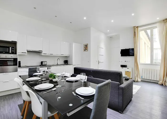 Trois Pieces Au Coeur Du Marais